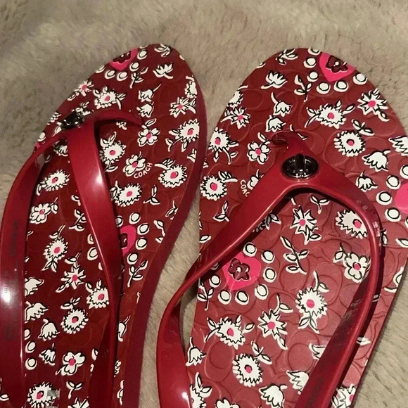 Coach red floral flips flops. Size 9-10 Silver embellishment on strap. - Picture 5 of 9
